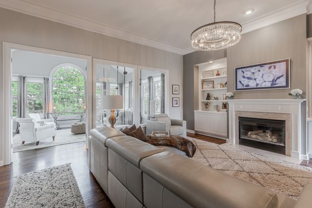 9739 Turner Ln, Brentwood, TN 37027
