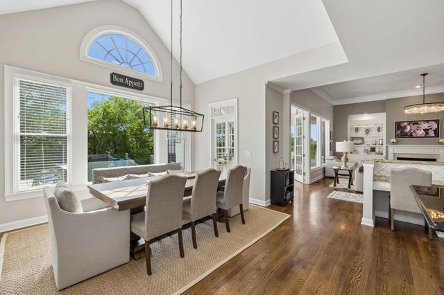 9739 Turner Ln, Brentwood, TN 37027