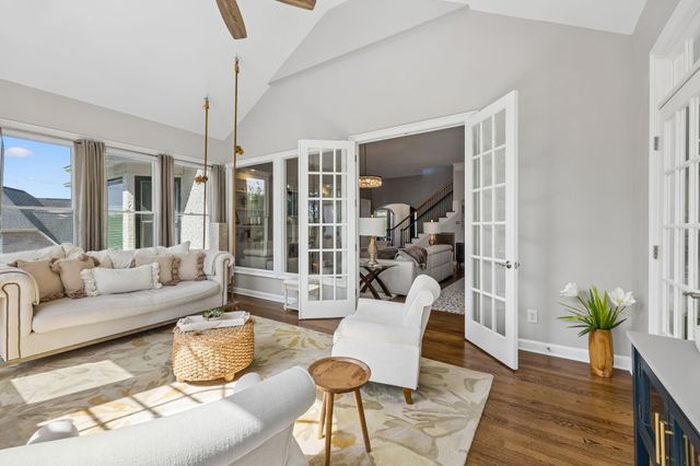 9739 Turner Ln, Brentwood, TN 37027