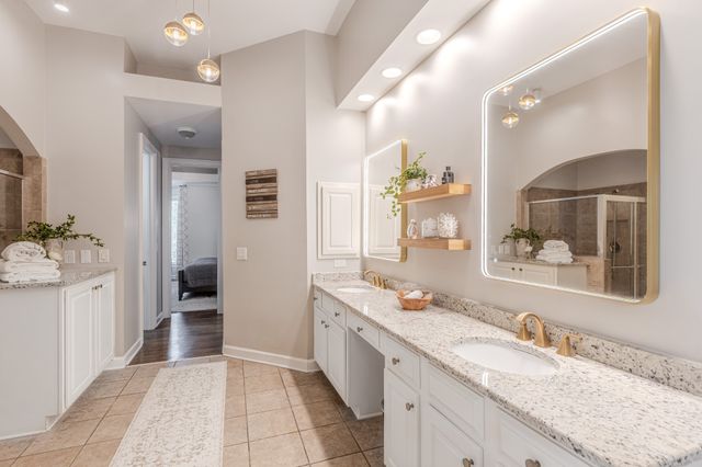 9739 Turner Ln, Brentwood, TN 37027