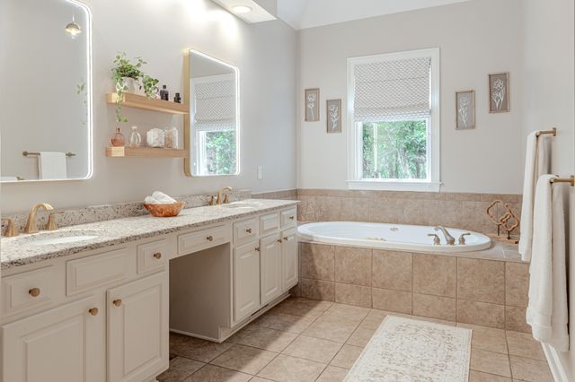 9739 Turner Ln, Brentwood, TN 37027