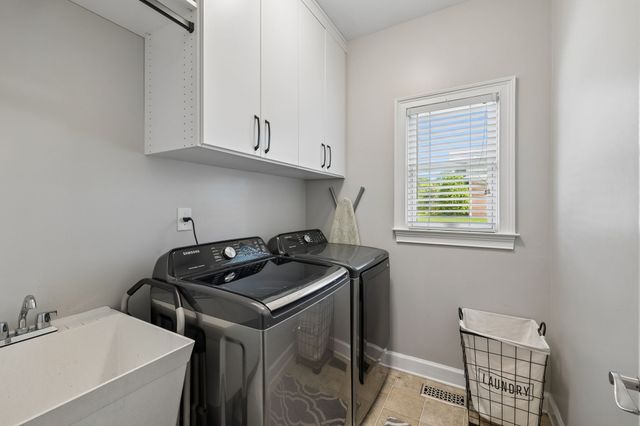 9739 Turner Ln, Brentwood, TN 37027