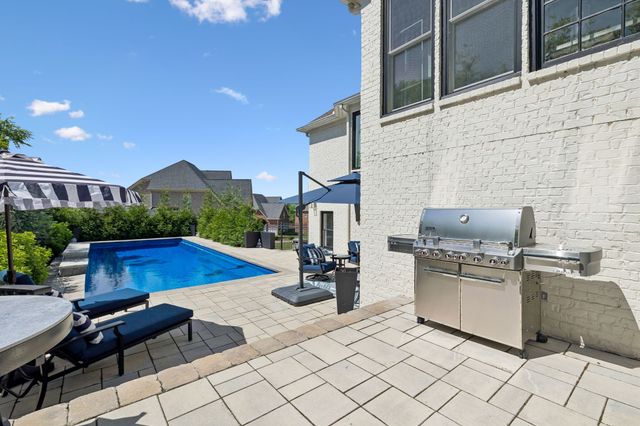9739 Turner Ln, Brentwood, TN 37027