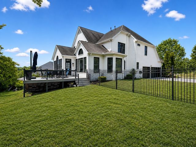 9739 Turner Ln, Brentwood, TN 37027