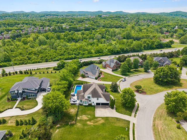 9739 Turner Ln, Brentwood, TN 37027