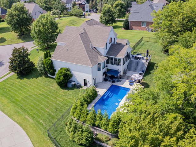 9739 Turner Ln, Brentwood, TN 37027