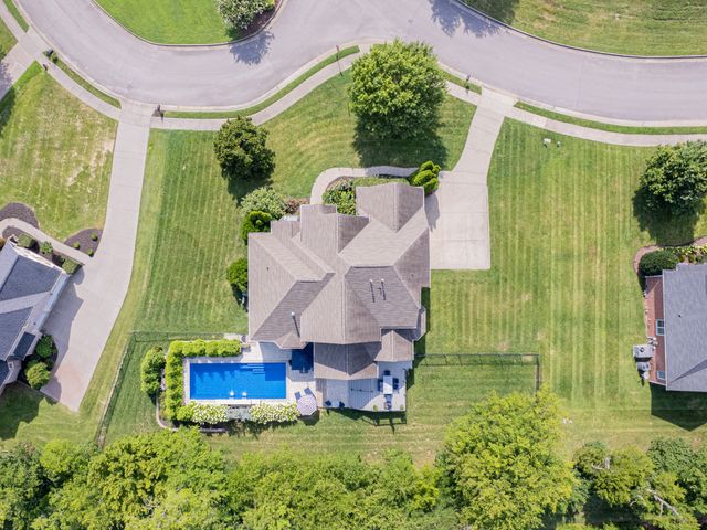 9739 Turner Ln, Brentwood, TN 37027
