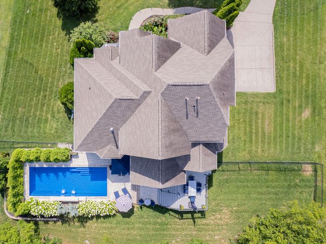 9739 Turner Ln, Brentwood, TN 37027