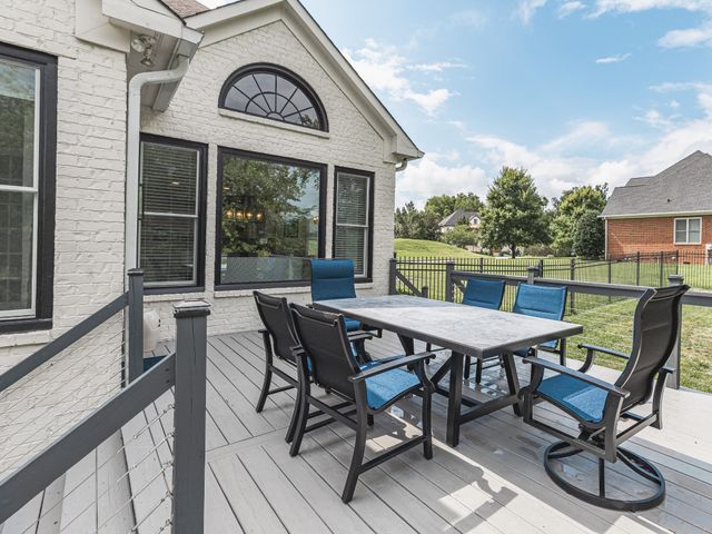 9739 Turner Ln, Brentwood, TN 37027