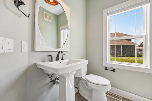N66W15730 Fox Meadow DRIVE, Menomonee Falls, WI 53051