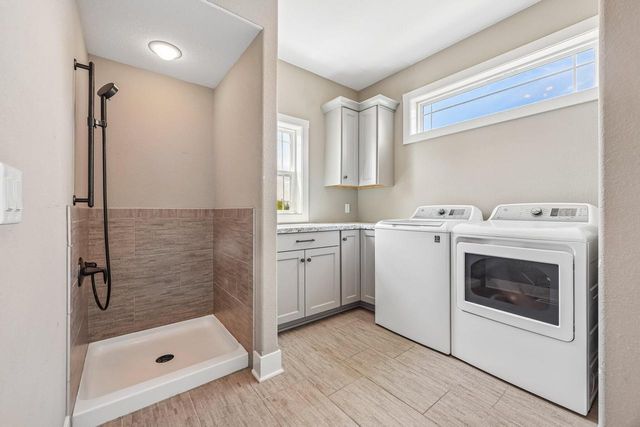 N66W15730 Fox Meadow DRIVE, Menomonee Falls, WI 53051