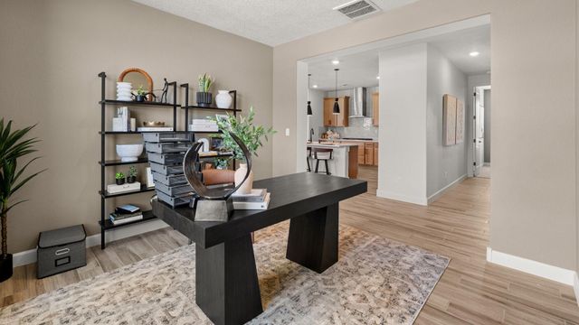 2447 Marble Avenue NE, Rio Rancho, NM 87144