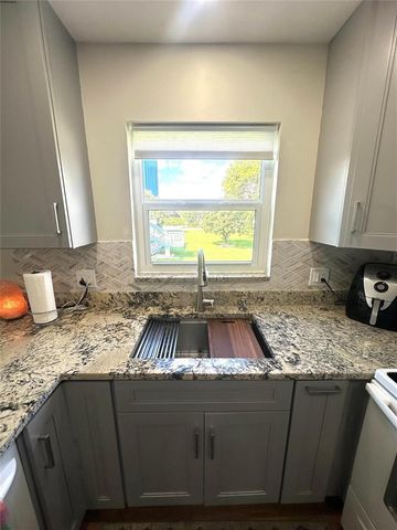528 Tilford X 528, Deerfield Beach, FL 33442