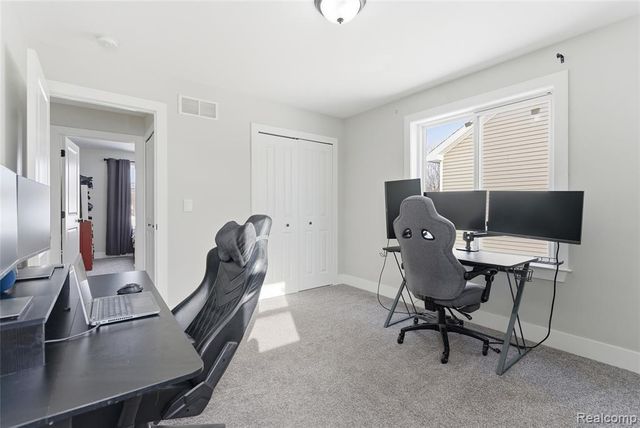 507 E Muir Avenue, Hazel Park, MI 48030