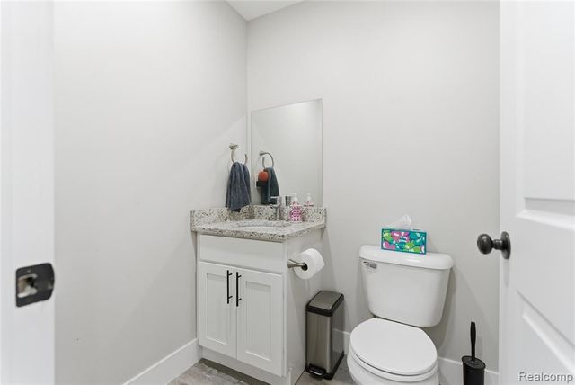 507 E Muir Avenue, Hazel Park, MI 48030