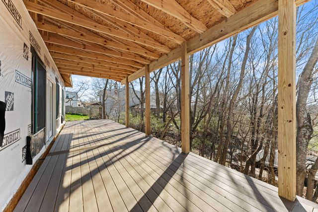 190 Kentucky Drive, Newport, KY 41071