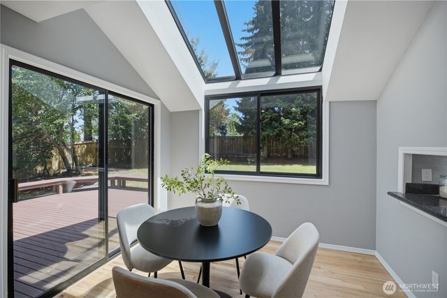 460 Jasmine Place NW, Issaquah, WA 98027
