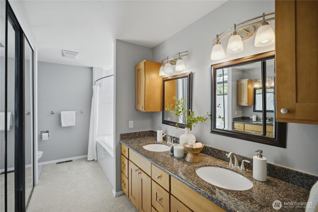 460 Jasmine Place NW, Issaquah, WA 98027
