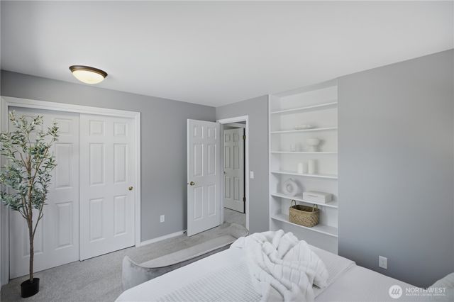 460 Jasmine Place NW, Issaquah, WA 98027