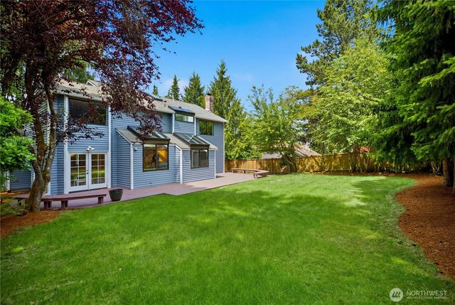 460 Jasmine Place NW, Issaquah, WA 98027