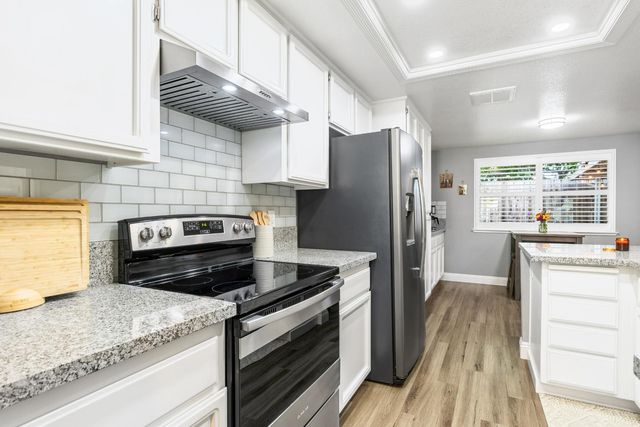 9516 Kellingworth Ct, Sacramento, CA 95827