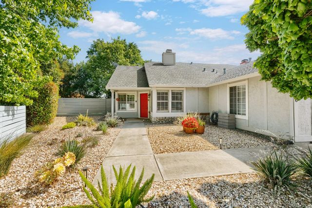 9516 Kellingworth Ct, Sacramento, CA 95827