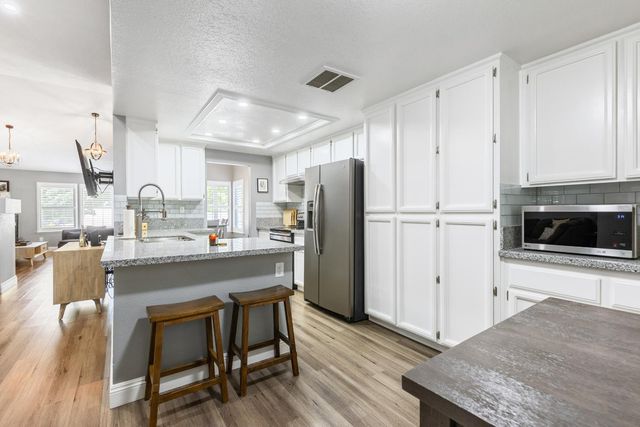 9516 Kellingworth Ct, Sacramento, CA 95827