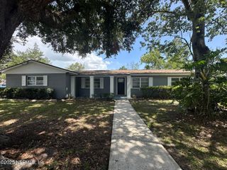 5977 FURY Drive, Jacksonville, FL 32244