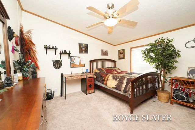 4001 E Wembley Lane, Kalamazoo, MI 49009