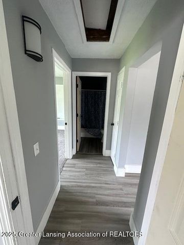 7011 Aurelius Road, Lansing, MI 48911