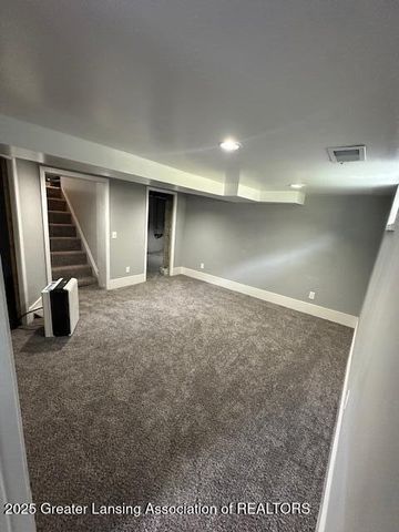 7011 Aurelius Road, Lansing, MI 48911