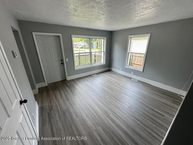 7011 Aurelius Road, Lansing, MI 48911