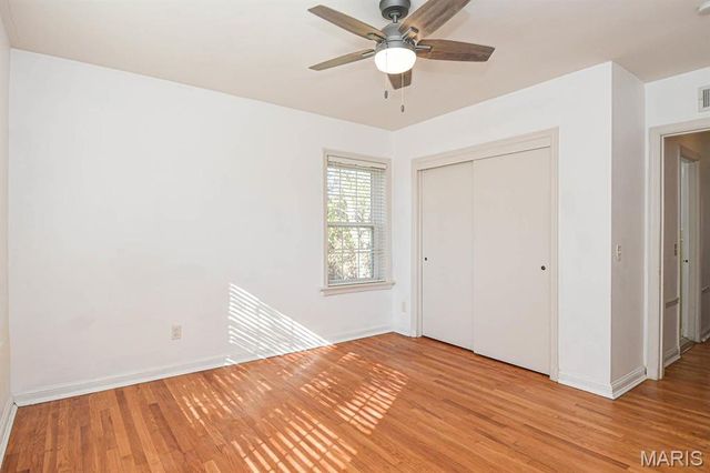 8154 Whitburn Avenue 2W, St Louis, MO 63106