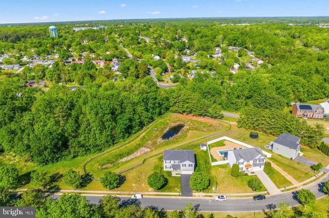 2109 CEDAR TREE LN, Waldorf, MD 20601