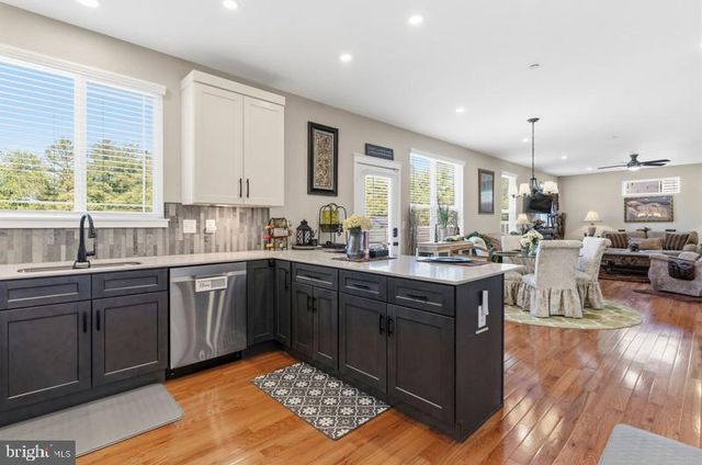 2109 CEDAR TREE LN, Waldorf, MD 20601
