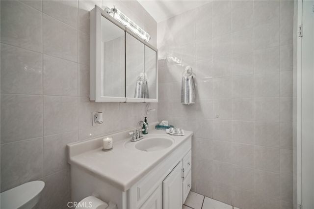 11461 Amigo Avenue, Porter Ranch, CA 91326
