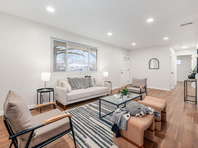 3716 Dort Place, Columbus, OH 43227