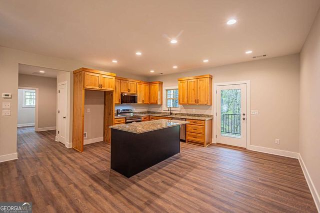 135 Rocky Branch Drive, Murrayville, GA 30564