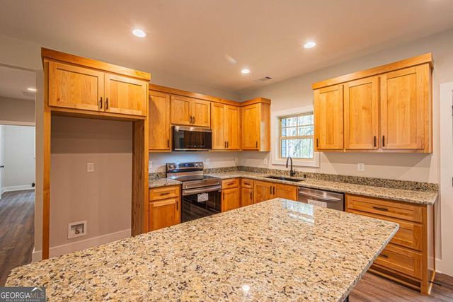 135 Rocky Branch Drive, Murrayville, GA 30564
