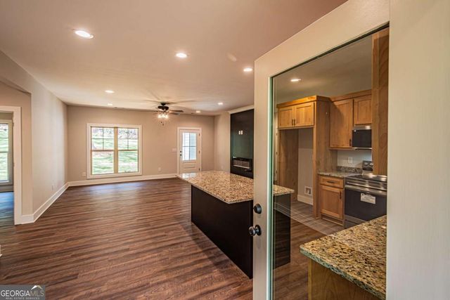 135 Rocky Branch Drive, Murrayville, GA 30564