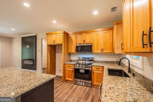 135 Rocky Branch Drive, Murrayville, GA 30564