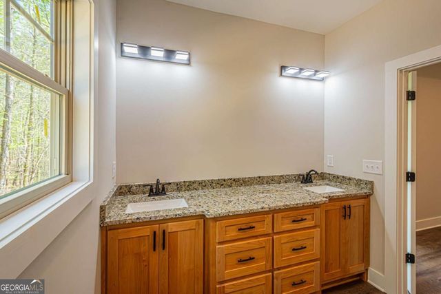 135 Rocky Branch Drive, Murrayville, GA 30564