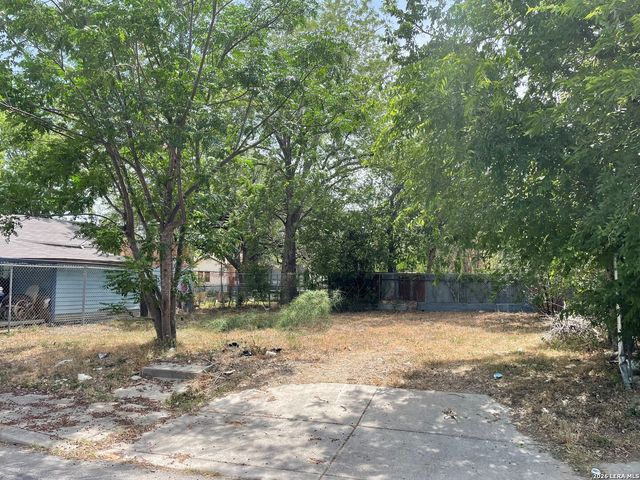 414 San Salvador, San Antonio, TX 78210