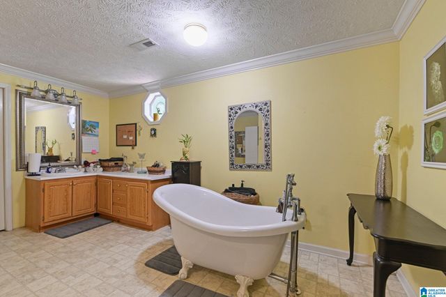 11137 COUNTY ROAD 28, Clanton, AL 35046