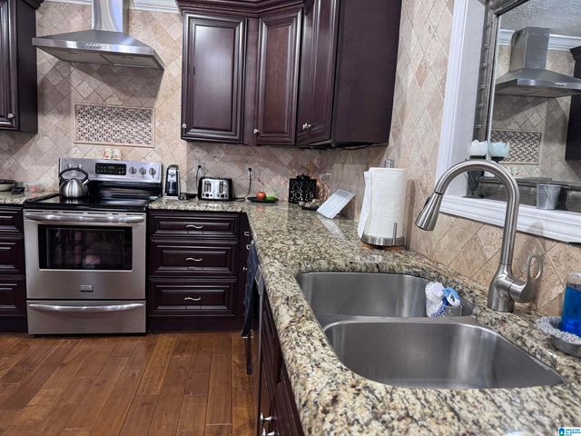 11137 COUNTY ROAD 28, Clanton, AL 35046