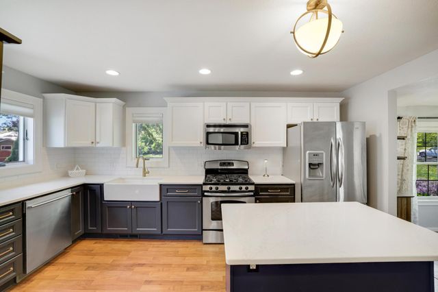 6258 Orleans Lane N, Maple Grove, MN 55369