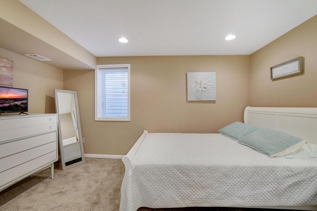 6258 Orleans Lane N, Maple Grove, MN 55369