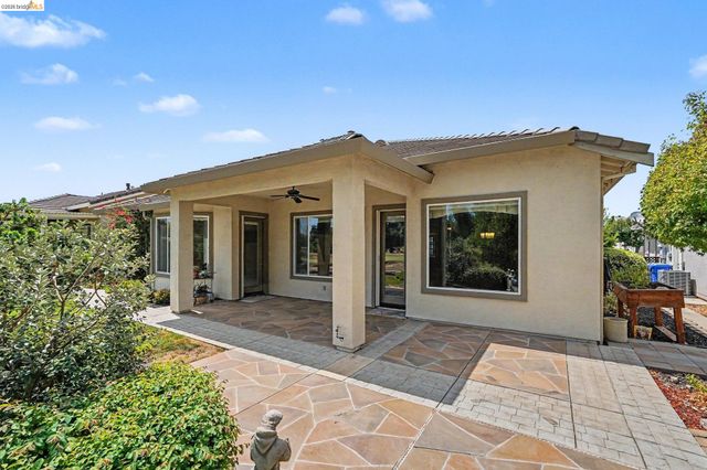 574 Quindell Way, Brentwood, CA 94513