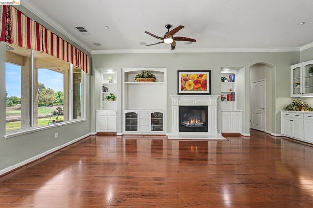 574 Quindell Way, Brentwood, CA 94513