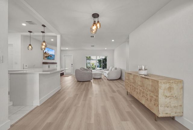 801 NE 19th Terrace, Fort Lauderdale, FL 33304